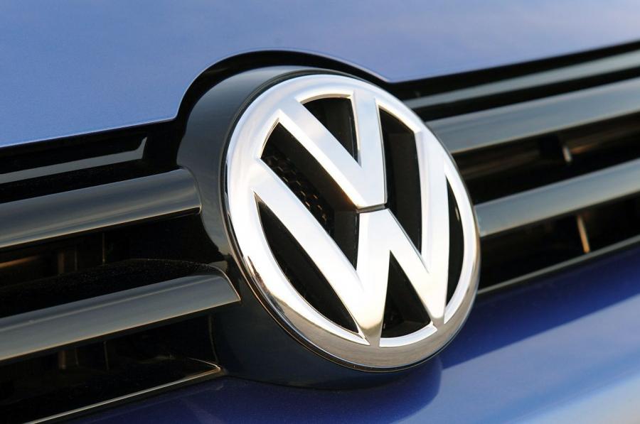  Volkswagen Golf R 2012 года  (фото 54 из 106)